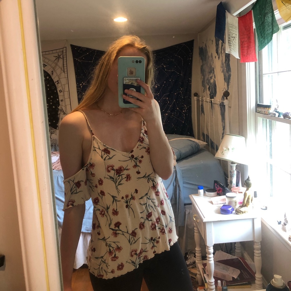 american eagle floral open shoulder top